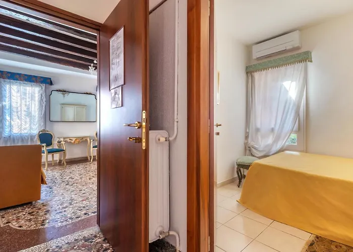 Casa Boccassini Hotell *