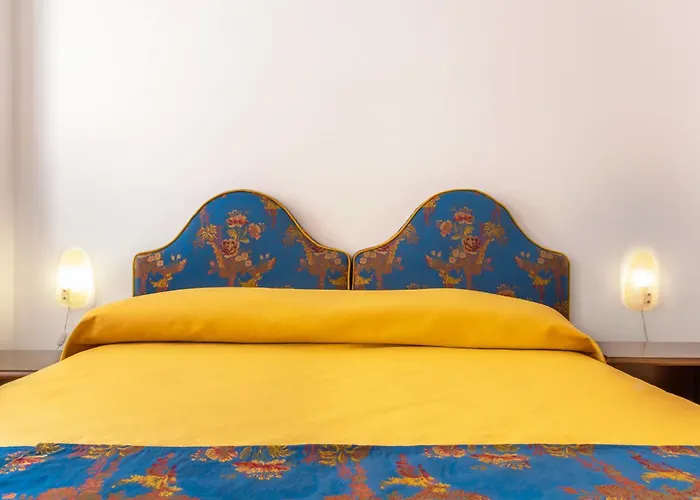 Casa Boccassini Hotel *