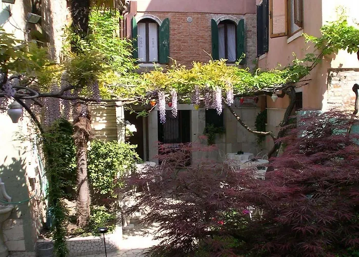 Casa Boccassini *