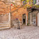 Casa Boccassini